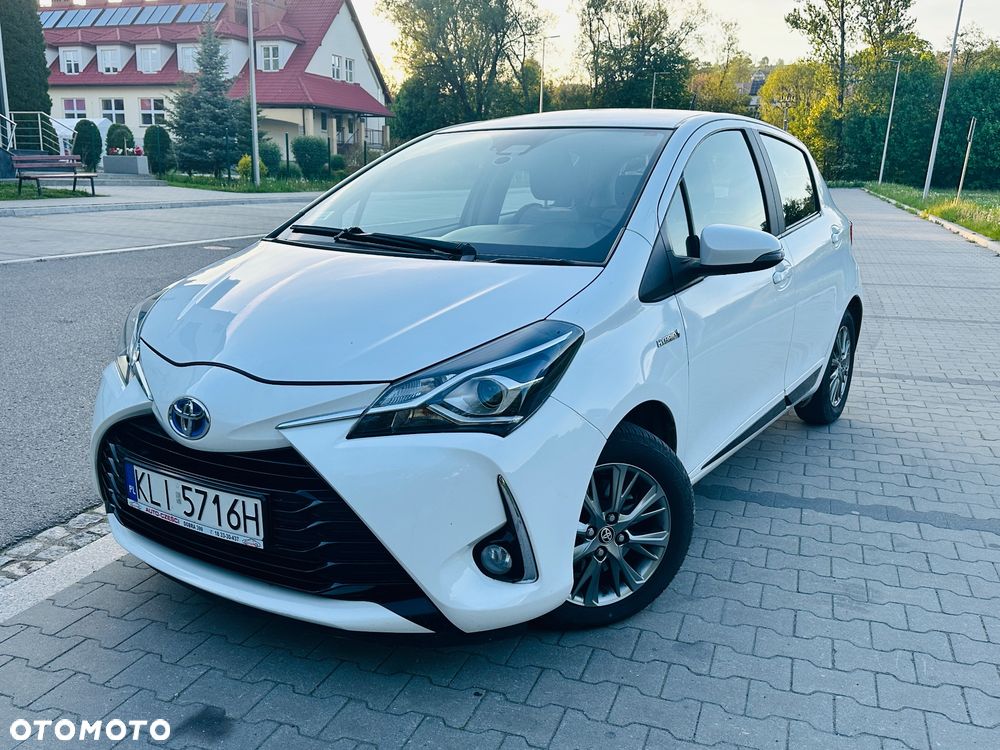 Toyota Yaris Hybrid 100 Premium EU6 - 15