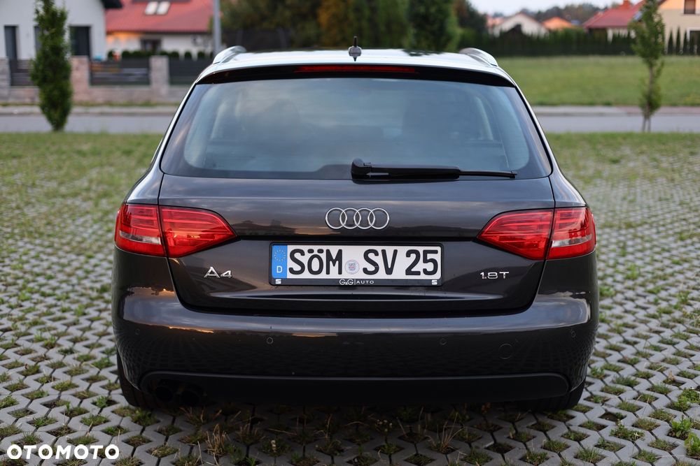 Audi A4 Avant 1.8 TFSI - 12