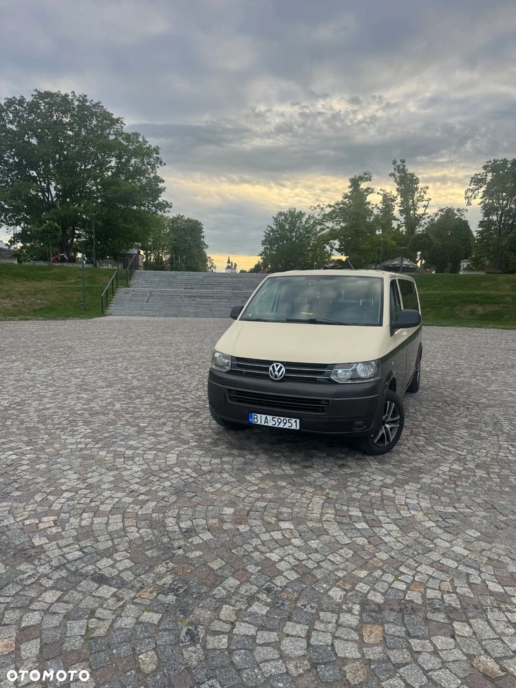 Volkswagen Caravelle L2 Comfortline - 2