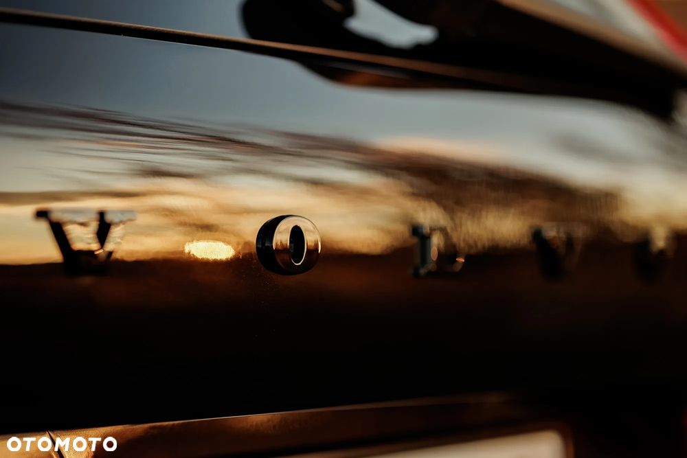 Volvo XC 60 B5 B AWD Plus Black Edition - 20