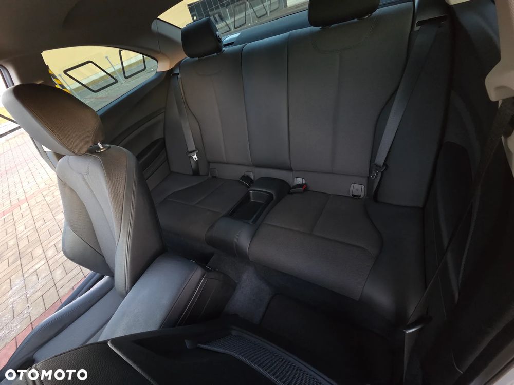 BMW Seria 2 220i Modern Line - 30