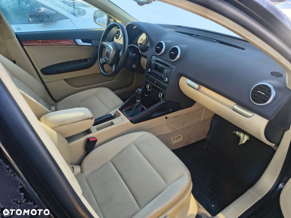 Audi A3 Sportback 1.2 TFSI Ambition - 14