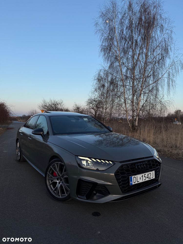 Audi A4 Limousine 45 TFSI quattro S tronic S line - 1