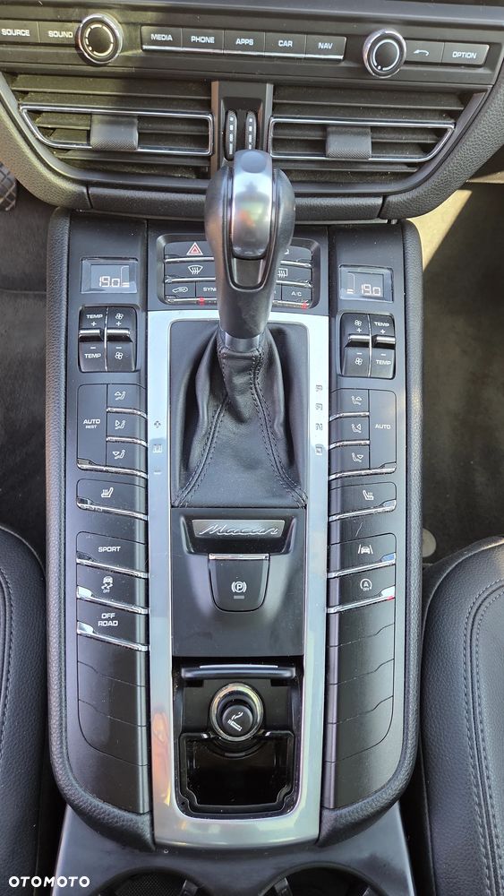 Porsche Macan Standard - 11
