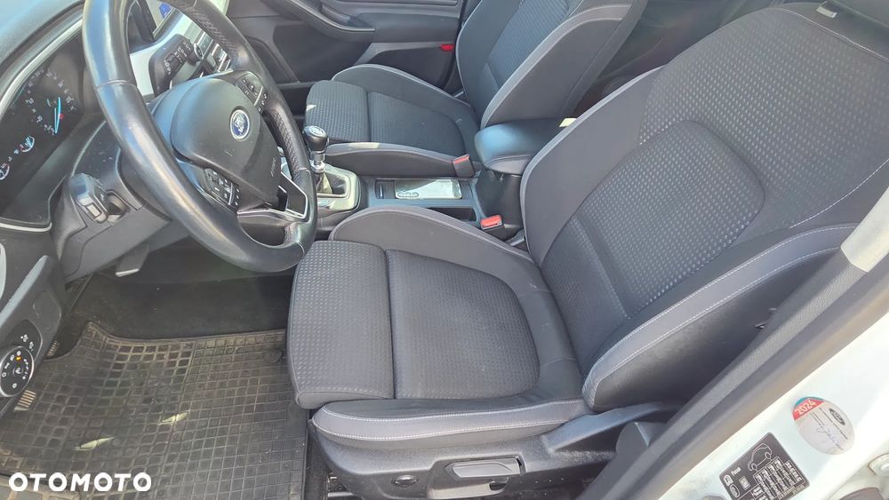 Ford Focus 1.5 EcoBlue STart-Stopp-System TITANIUM - 10