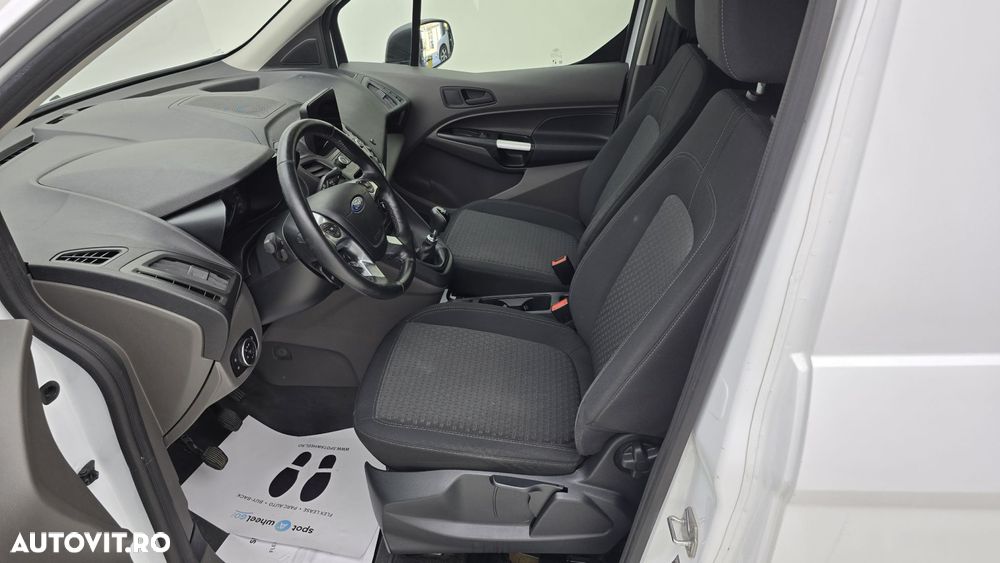 Ford Transit Connect - 12