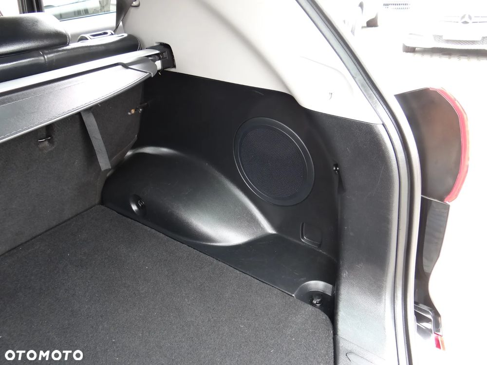 Kia Sportage 2.0 CRDI 4WD Automatik Dream-Team Edition - 19