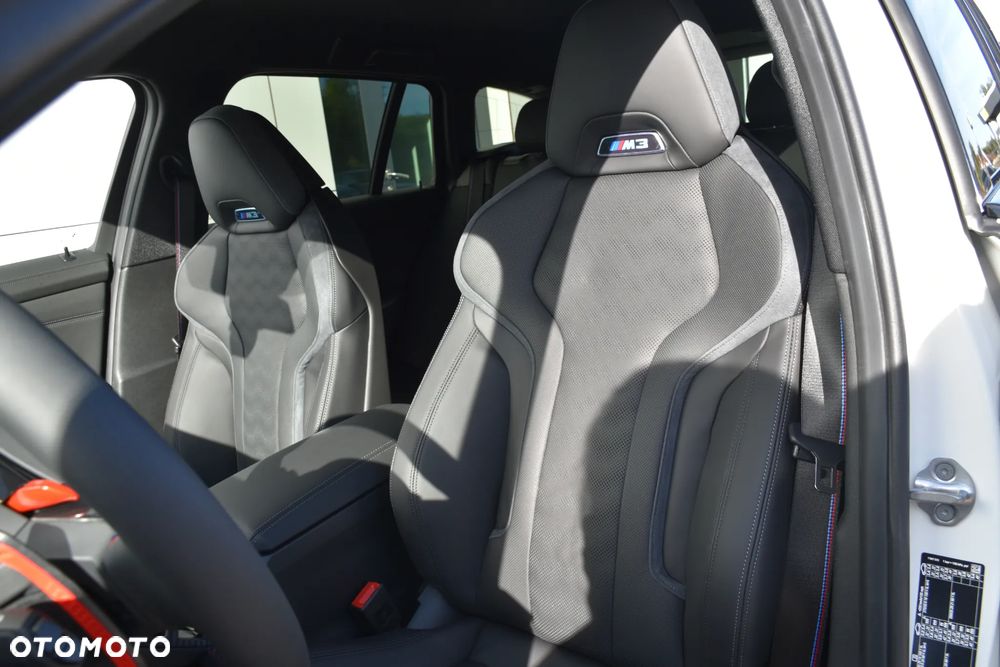 BMW M3 Competition xDrive sport - 23