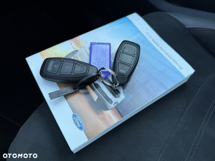 Ford Kuga 2.0 TDCi 4x4 ST-Line - 39