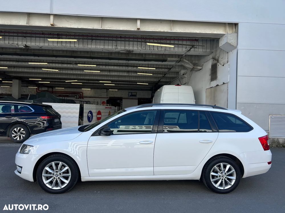 Skoda Octavia 2.0 TDI ELEGANCE DSG - 5