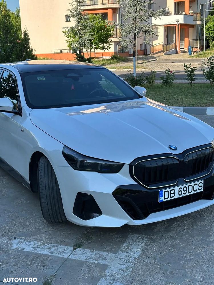 BMW Seria 5 520i AT MHEV - 10