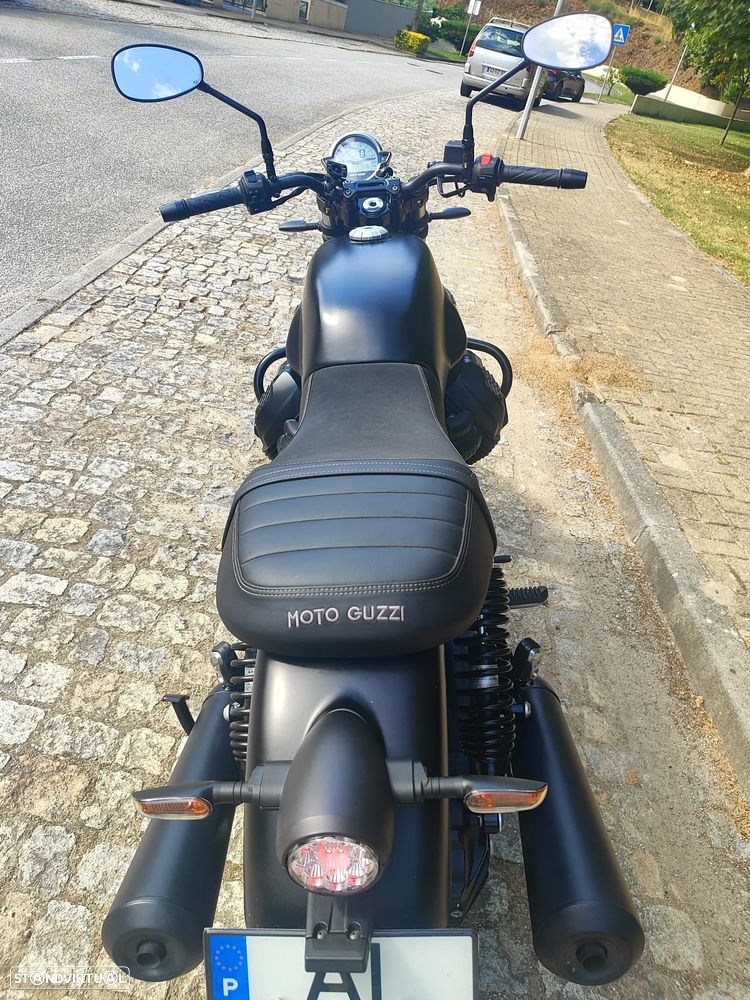 Moto Guzzi V7 Stone - 6