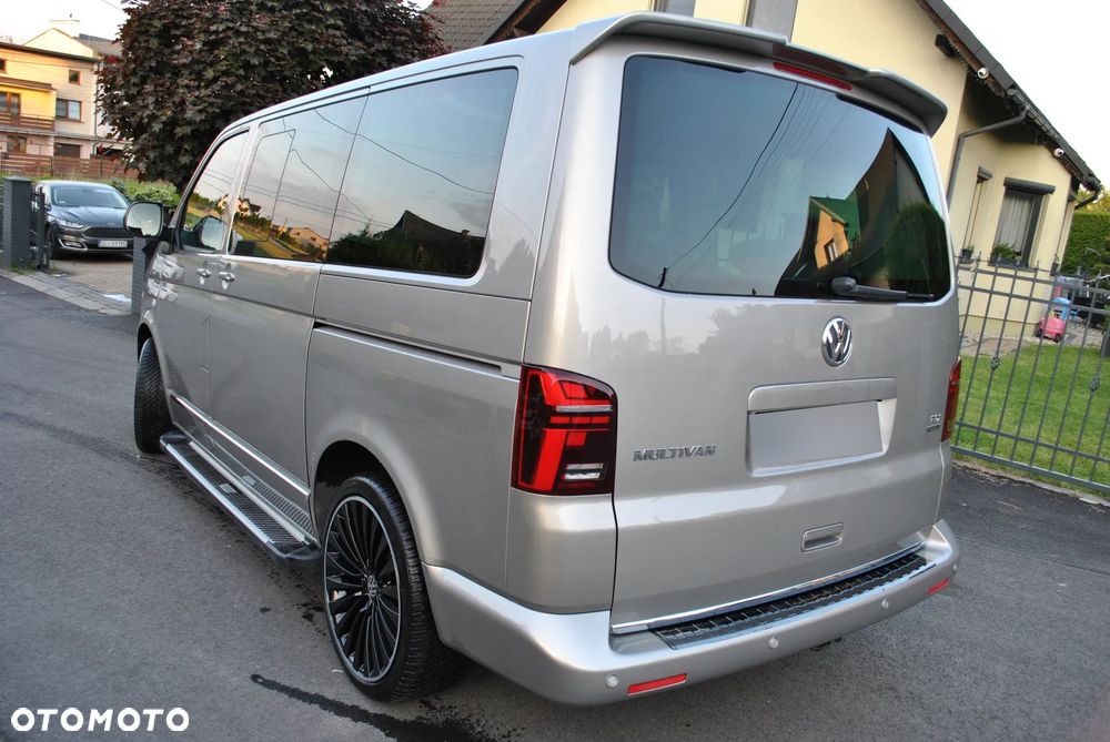 Volkswagen Multivan - 15