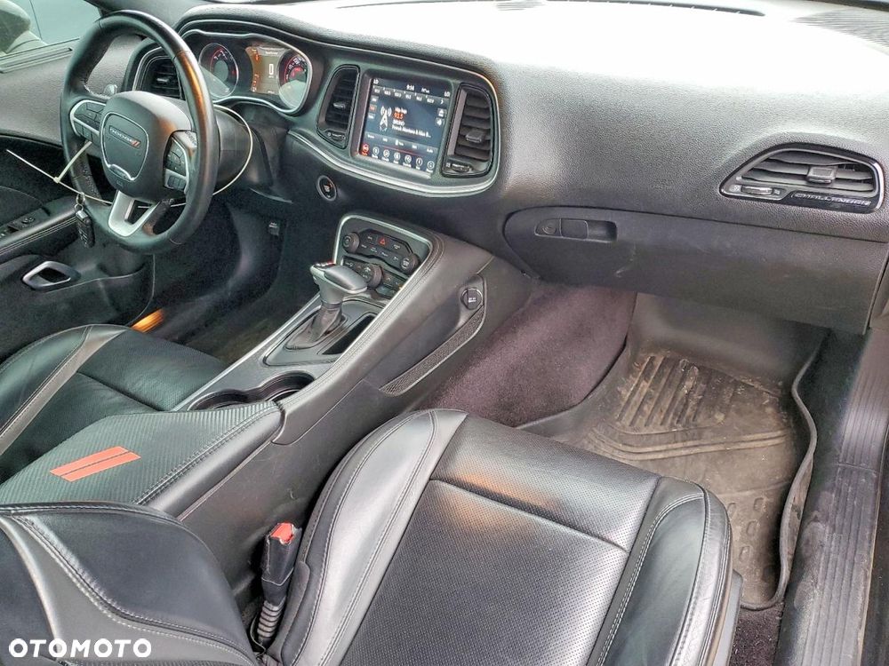 Dodge Challenger 3.6 GT AWD - 10