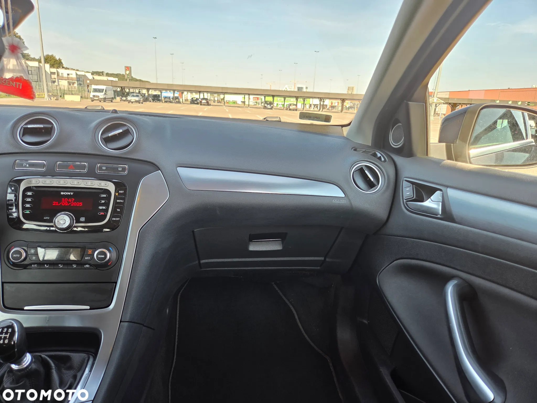 Ford Mondeo 2.0 TDCi Ghia - 11
