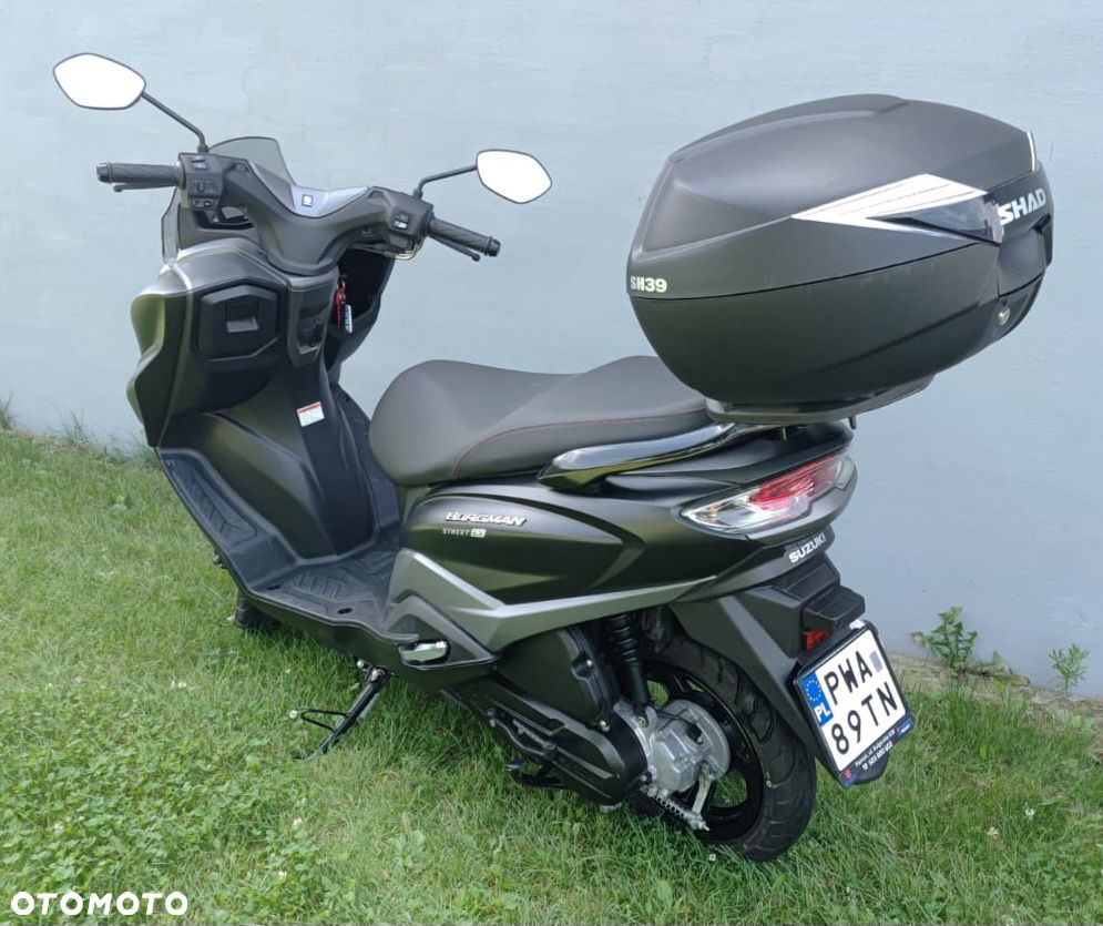 Suzuki Burgman - 7