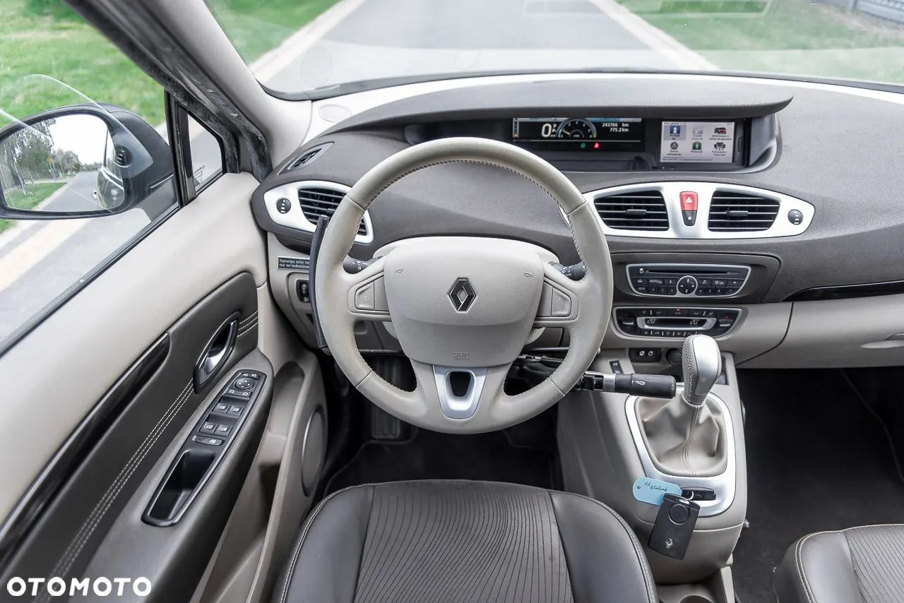 Renault Grand Scenic 2.0 dCi FAP Privilege - 31