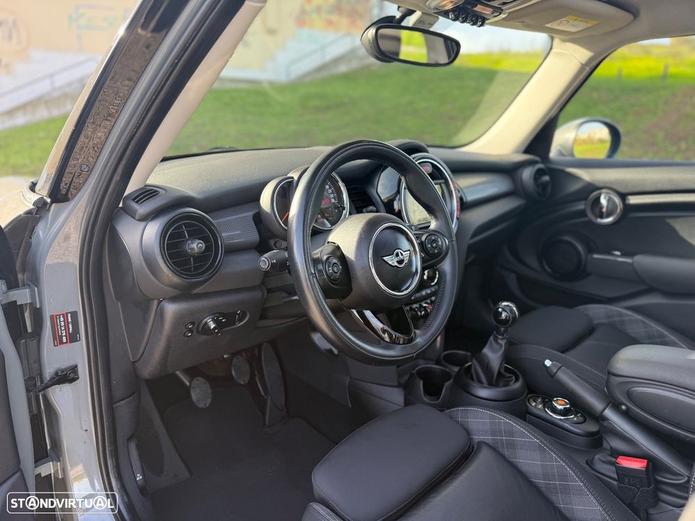 MINI 5 Portas Cooper D - 17