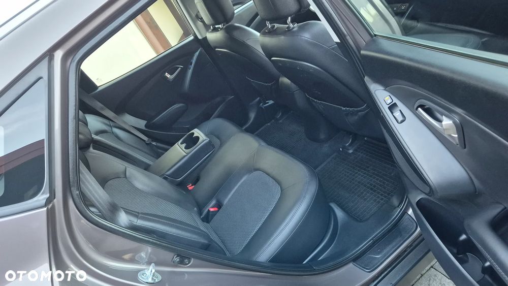 Hyundai ix35 2.0 4WD Premium - 26