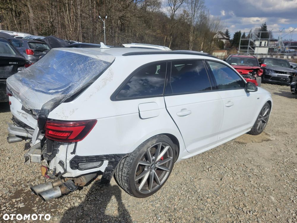Audi S4 Avant 3.0 TFSI quattro tiptronic - 16