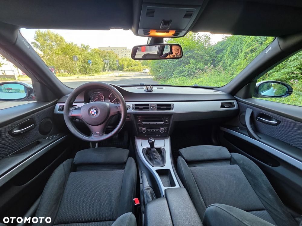BMW Seria 3 320i Edition Sport - 13