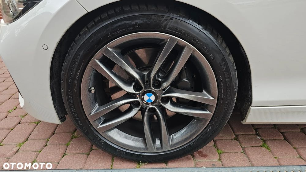 BMW Seria 1 M140i Shadow sport - 25