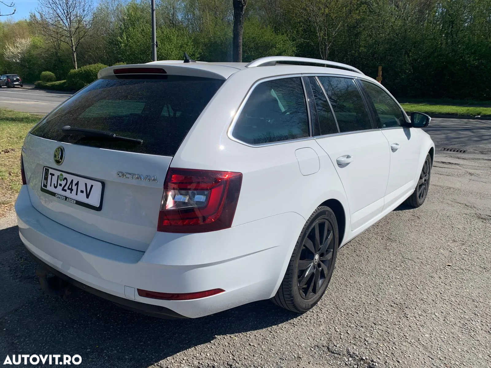 Skoda Octavia Combi Diesel 1.6 TDI Style - 17
