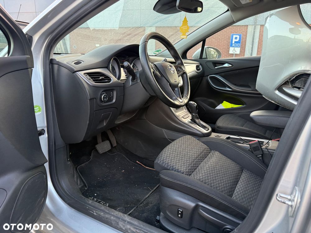 Opel Astra 1.6 D (CDTI) Automatik Innovation - 9