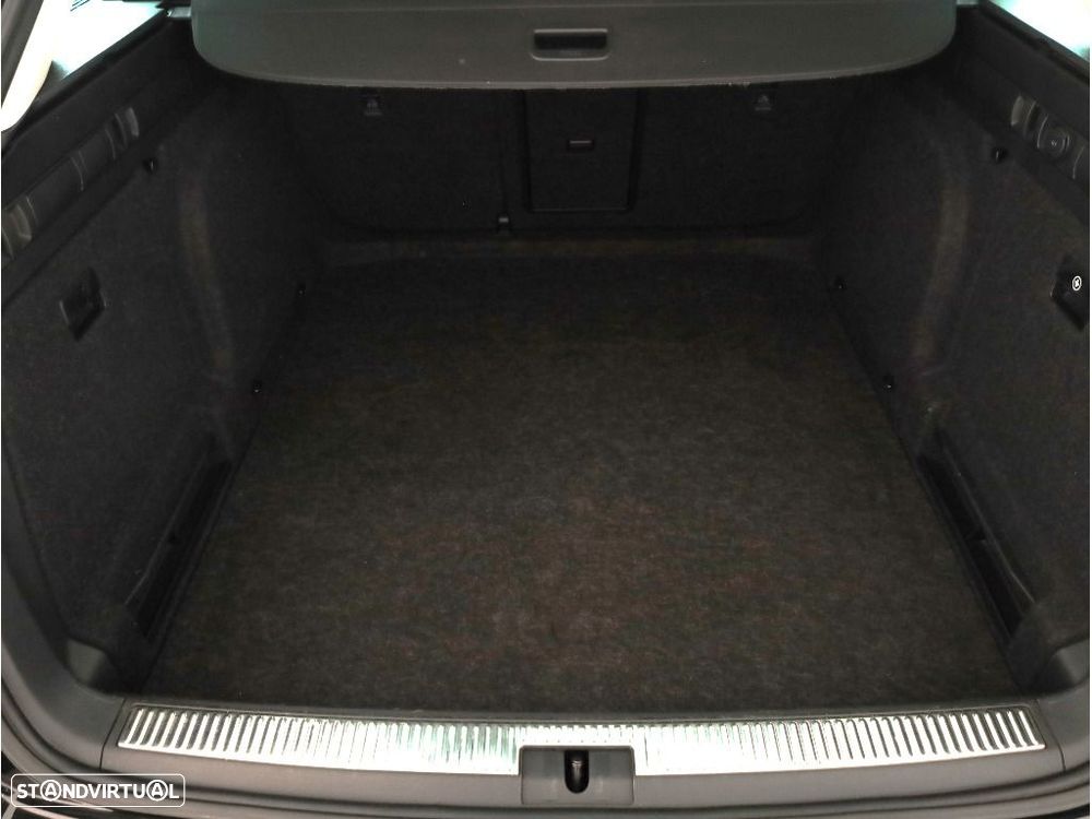 Skoda Superb Break 2.0 TDI DSG - 17