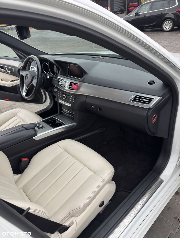 Mercedes-Benz Klasa E - 12