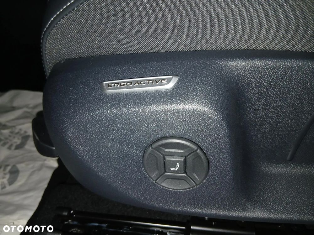 Volkswagen T-Roc 1.5 eTSI Style DSG - 13