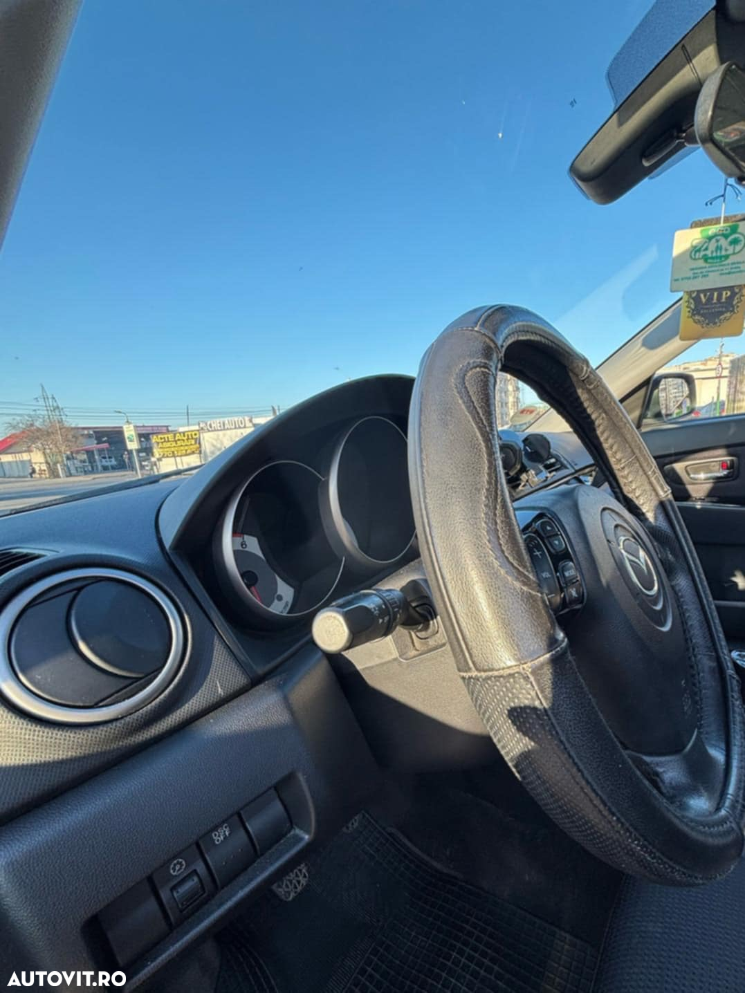 Mazda 3 - 8