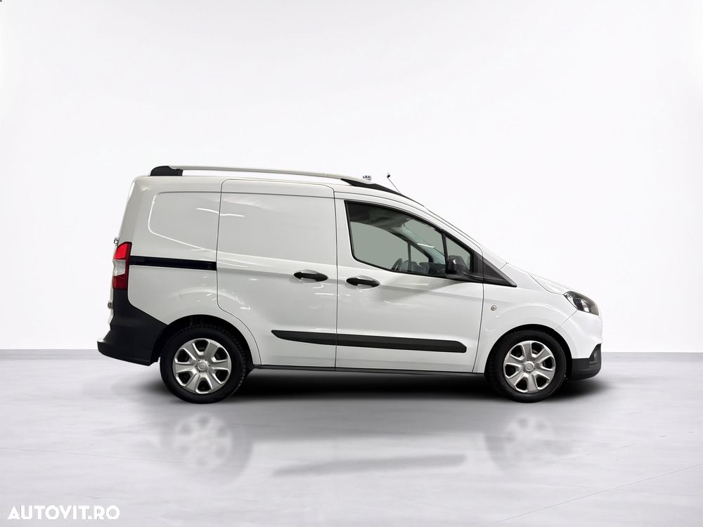 Ford Courier - 7