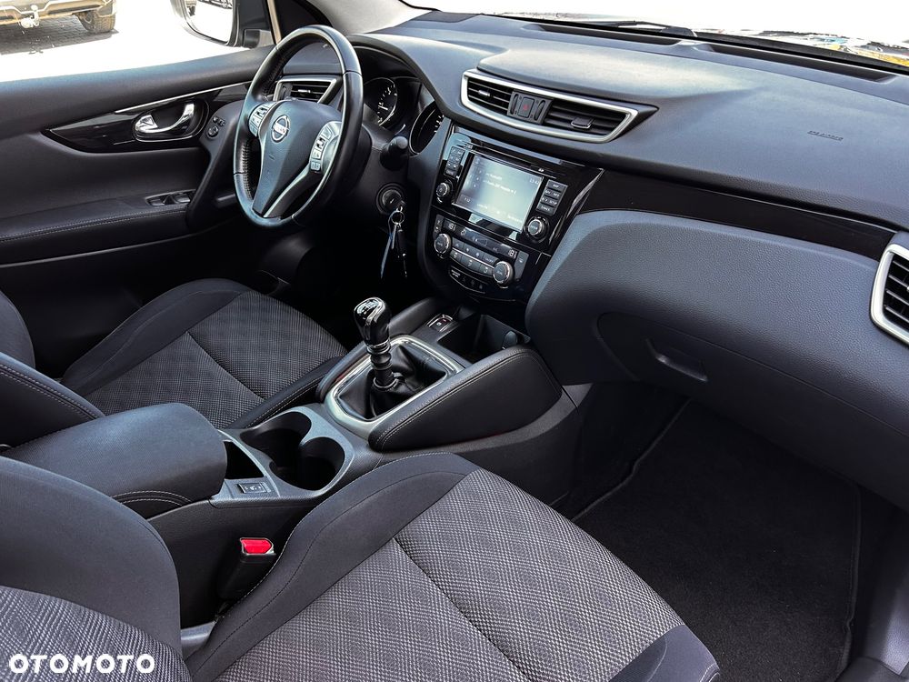 Nissan Qashqai 1.5 dCi N-Connecta - 27