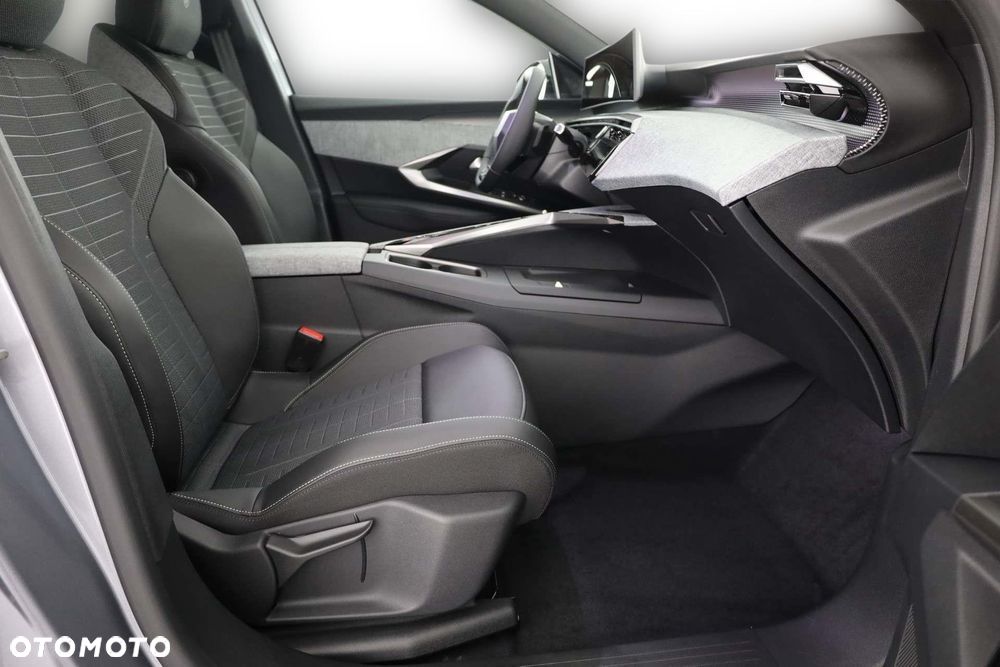 Peugeot 3008 1.2 PureTech mHEV GT E-DCS6 - 12