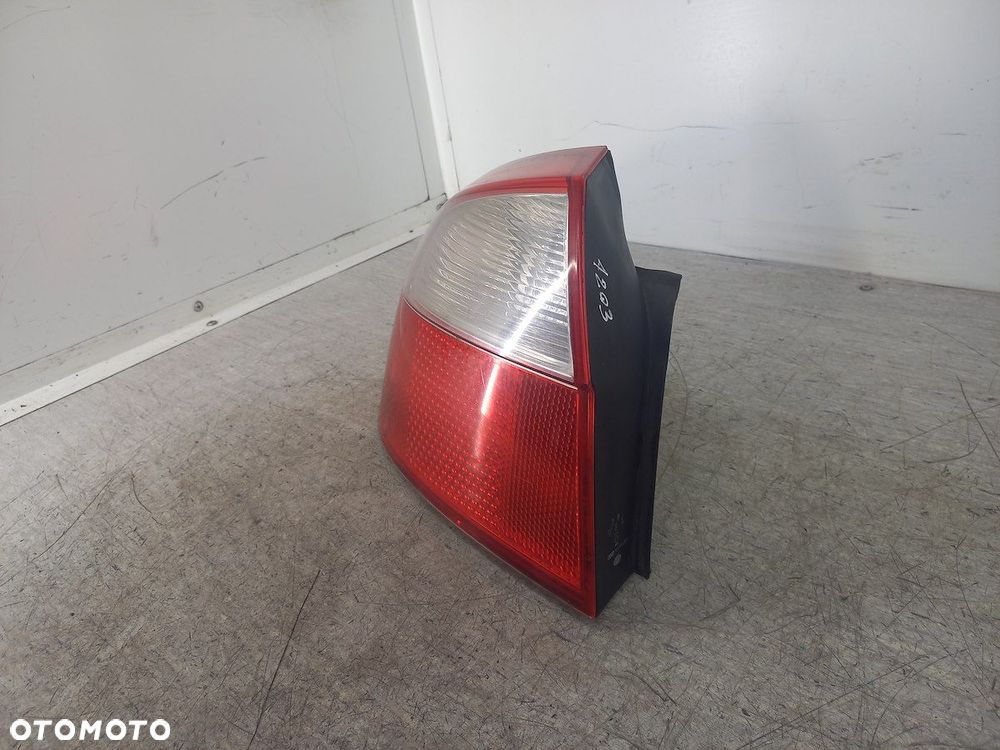 LAMPA TYLNA LEWA AUDI A4 B6 153929 HELLA SEDAN - 5