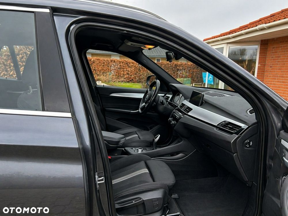BMW X1 sDrive20i GPF Sport Line sport - 12
