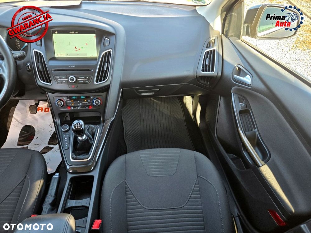 Ford Focus 1.0 EcoBoost Titanium Design - 29