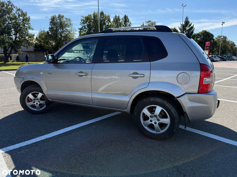 Hyundai Tucson 2.0 Comfort 2WD - 4