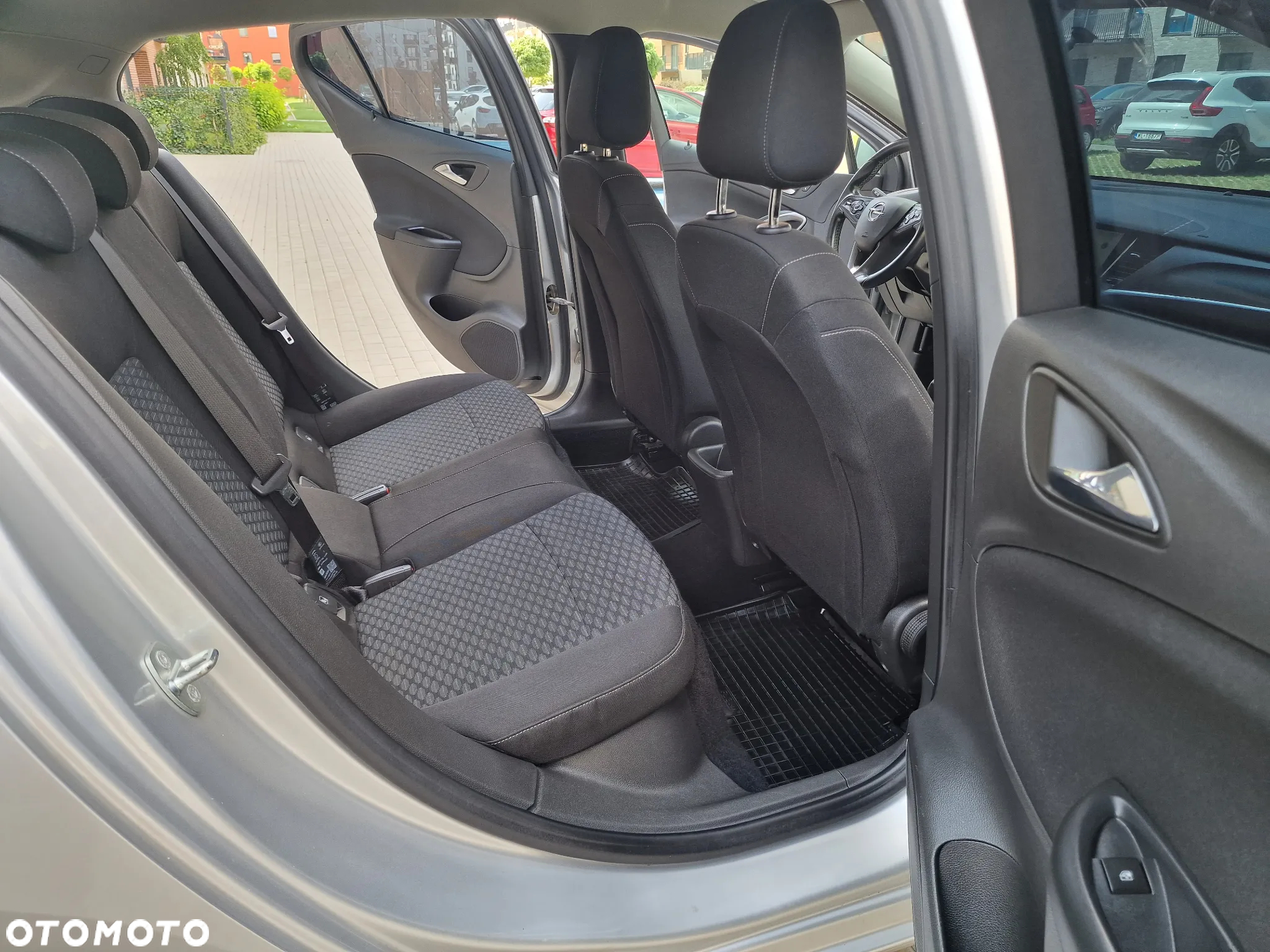 Opel Astra V 1.6 CDTI Essentia - 21