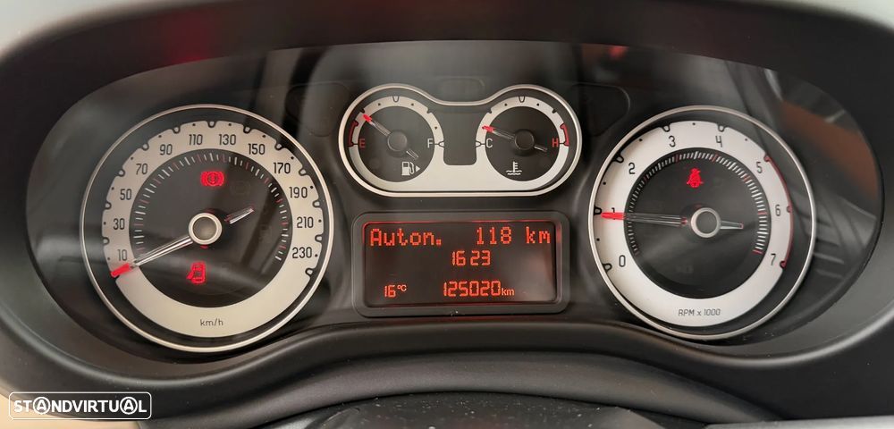 Fiat 500L 1.3 MJ Trekking S&S - 18