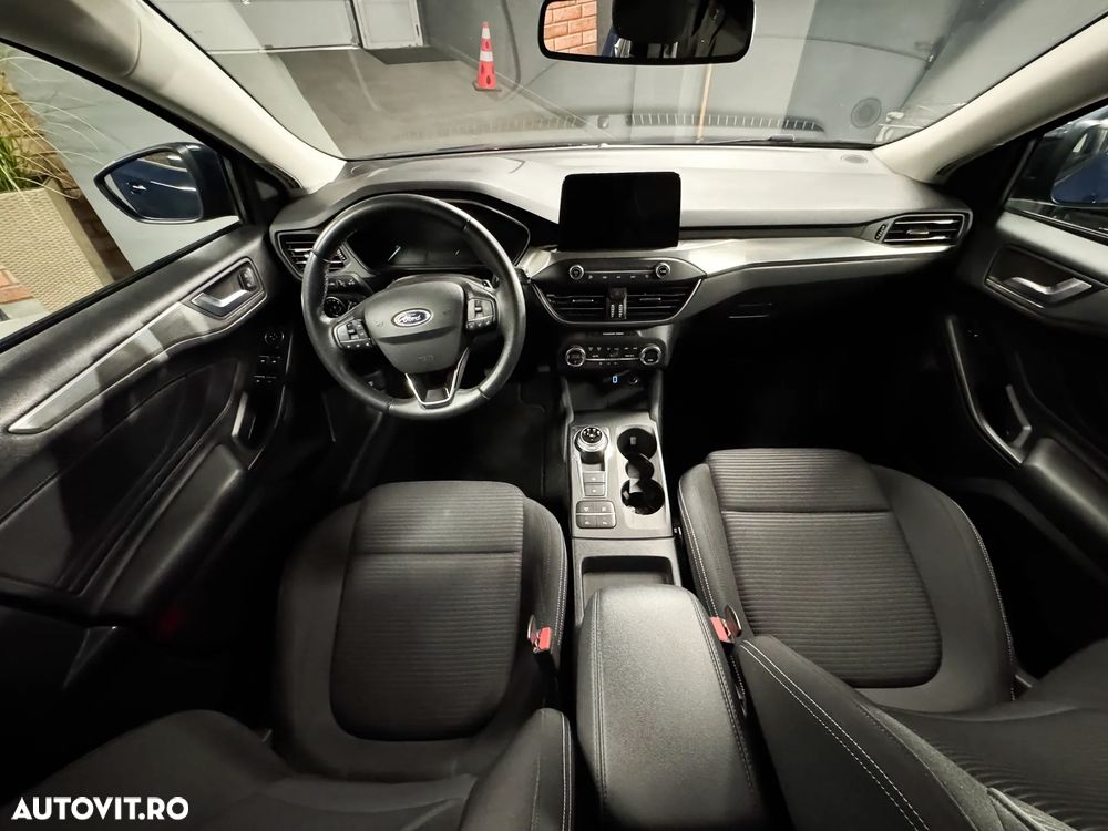 Ford Focus 1.0 EcoBoost Titanium Business - 6