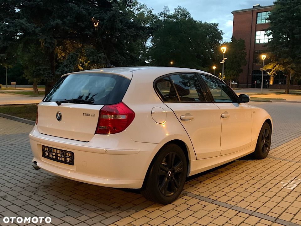 BMW Seria 1 - 15