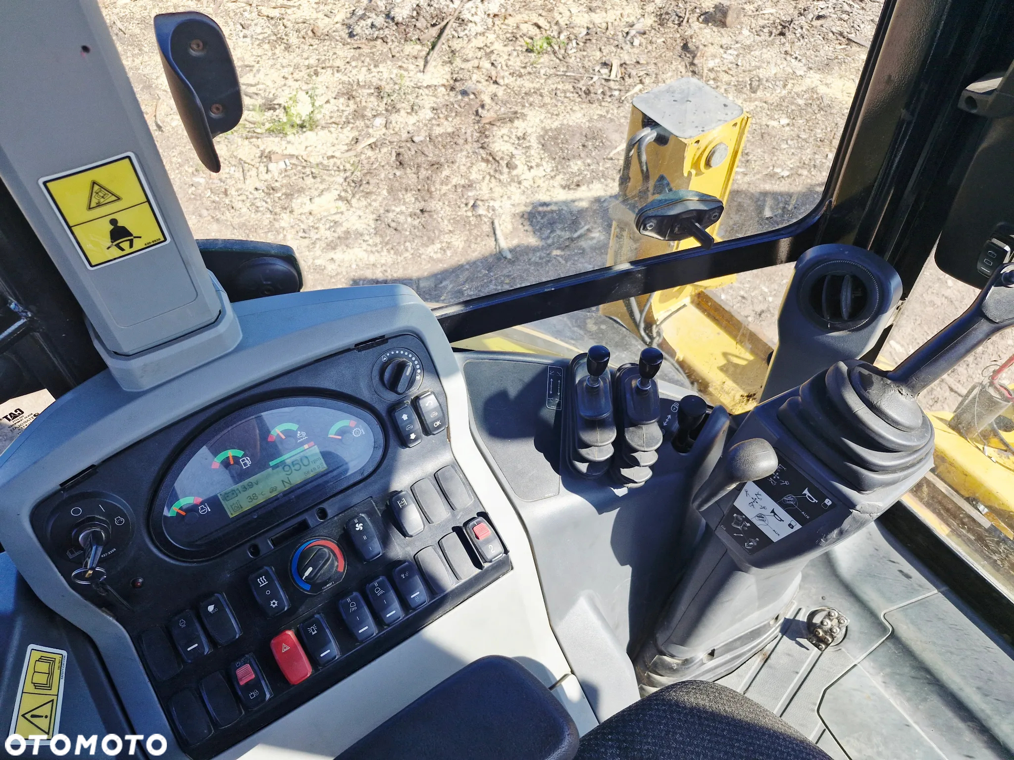 Caterpillar 444F2 - 25