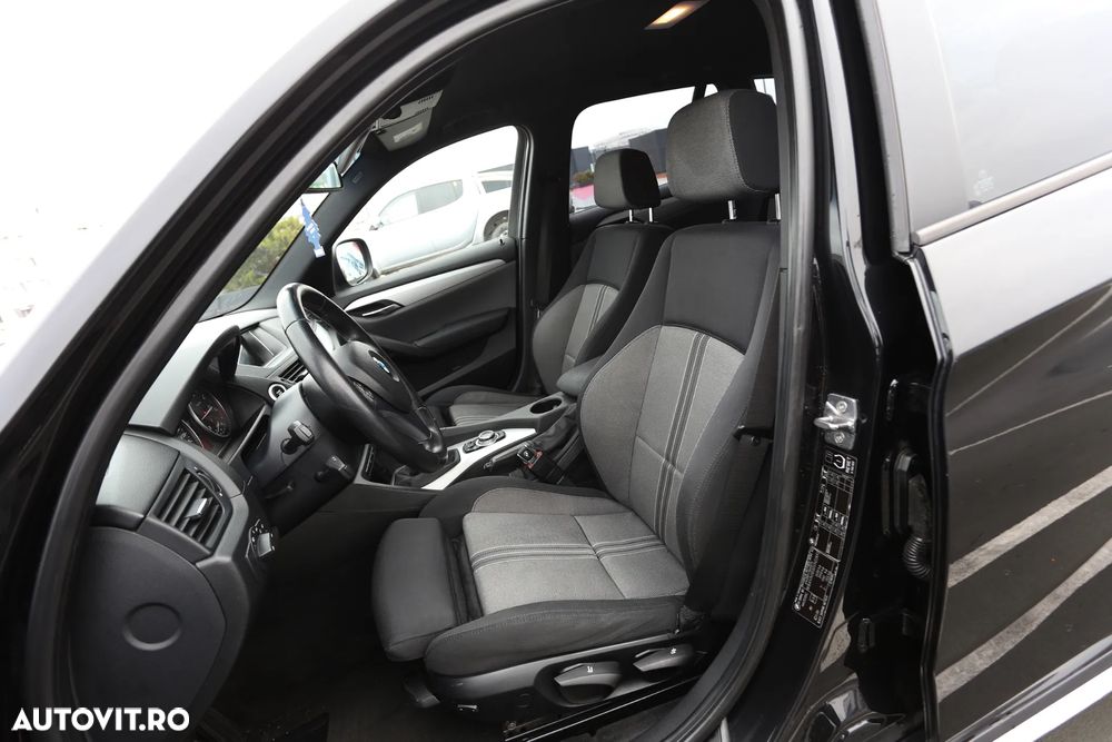 BMW X1 sDrive18d xLine - 11