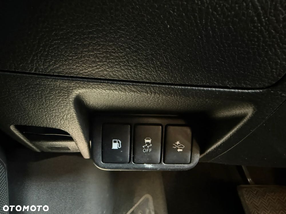 Toyota Avensis 1.8 Prestige MS - 15