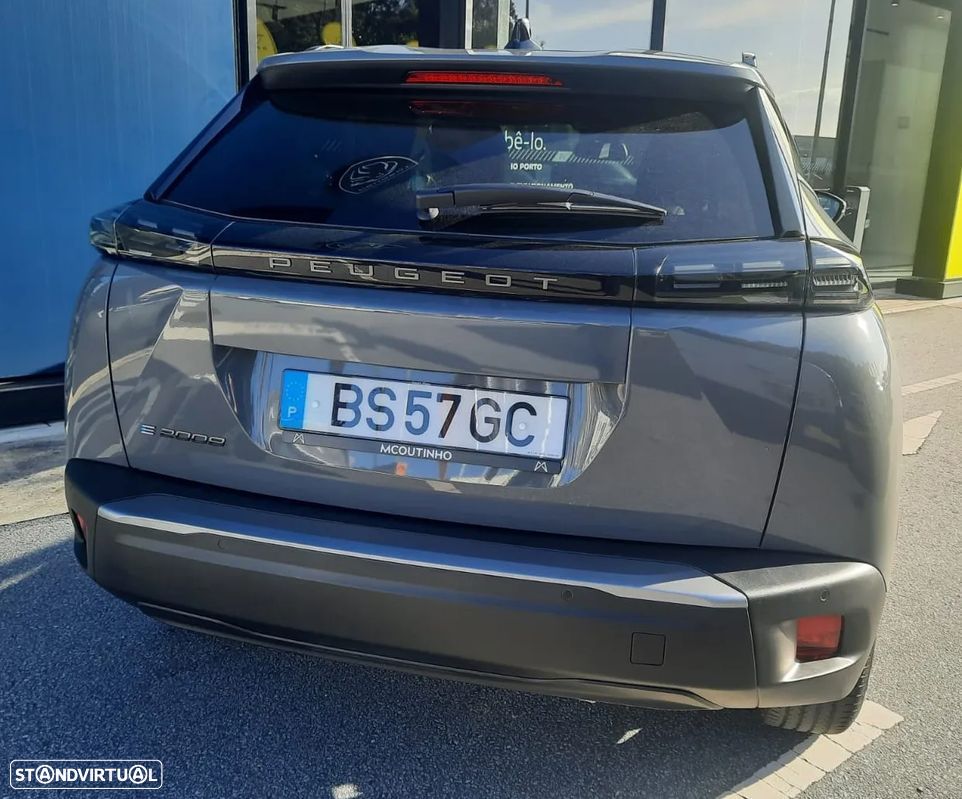 Peugeot e-2008 50 kWh Allure - 4