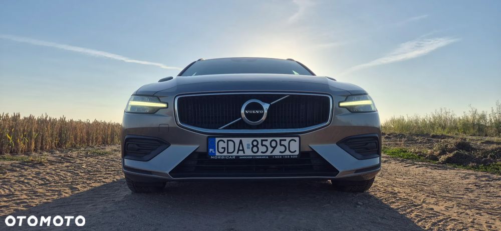 Volvo V60 D3 Momentum - 1