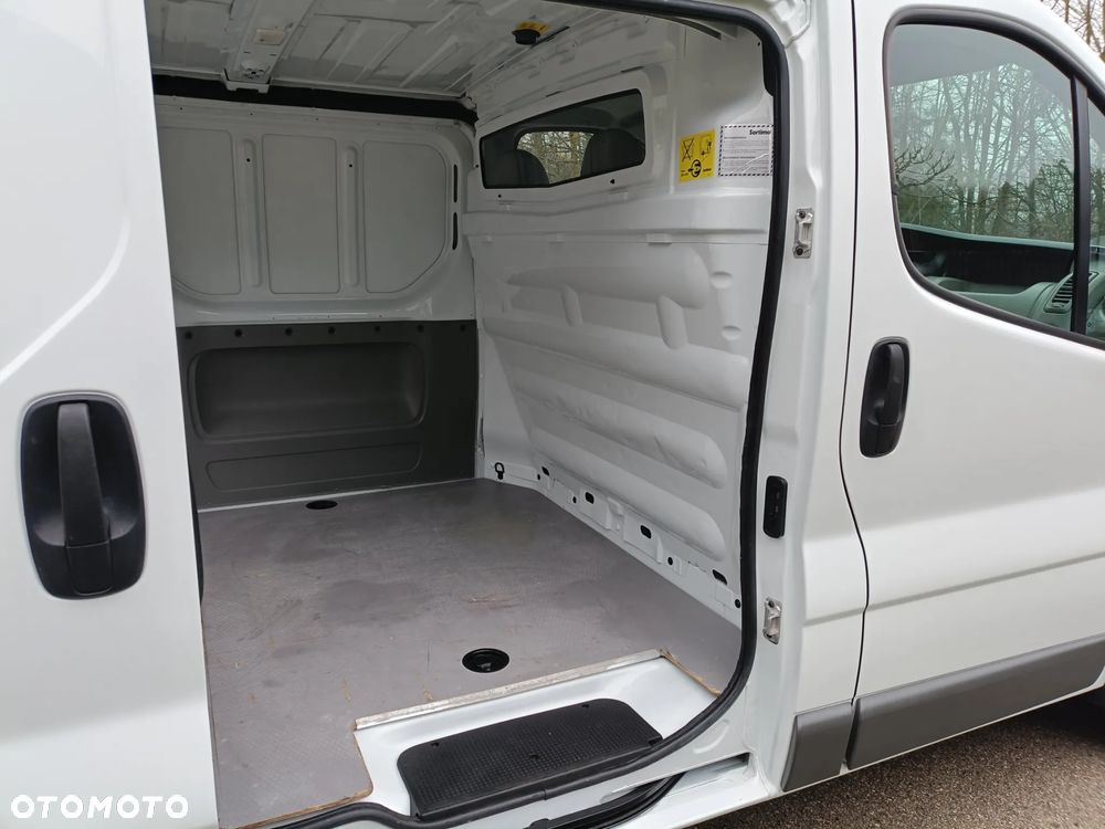 Opel Vivaro - 22