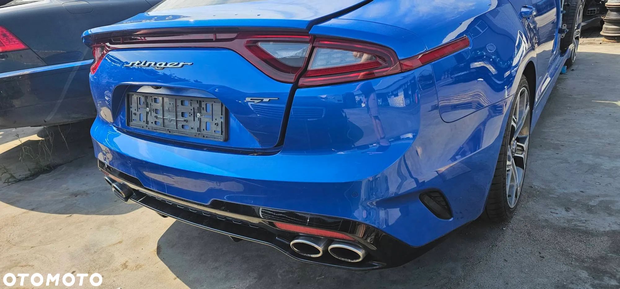 Zderzak tył kompletny KIA STINGER GT 2017 3.3 GDI 370 KM 4X4 2017 64 tys. km C27A - 1